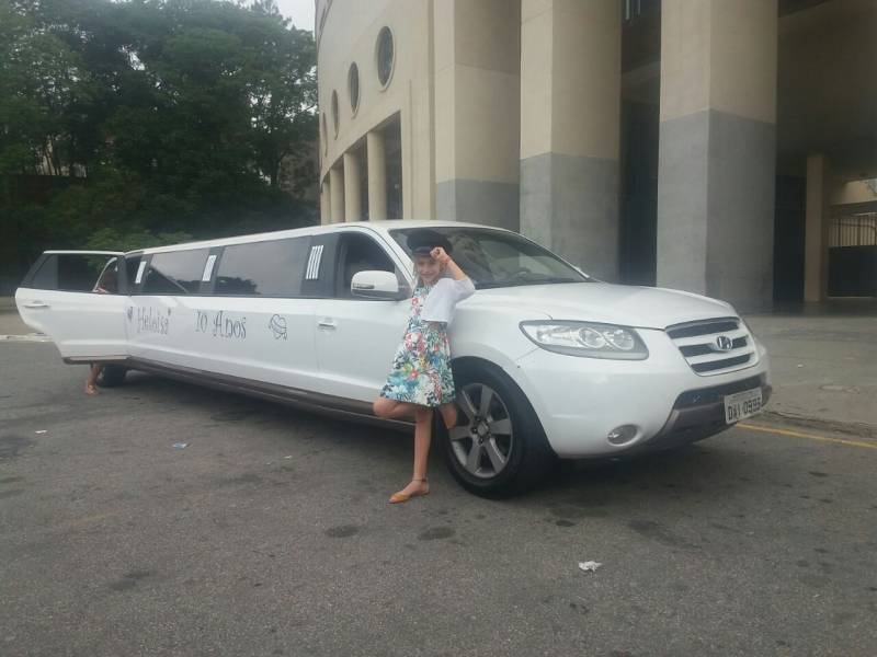 Alugar Limousine para Festa no Jardim Belaura - Festa na Limousine Sp Preço