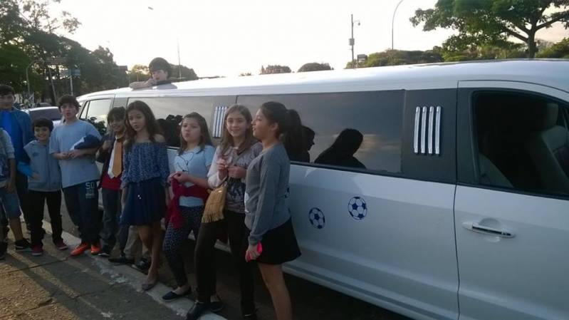 Alugar Limousine para Festa no Jardim Pereira Leite - Limousine para Festa em Guarulhos