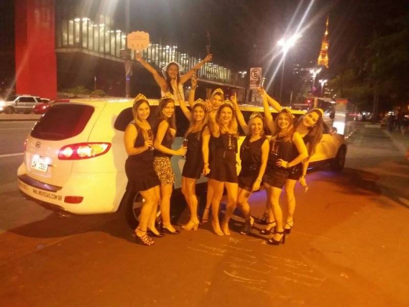 Alugar Limousine para Festa Preço na Vila Ede - Festa na Limousine Sp