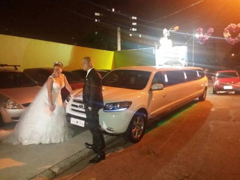 Alugar Limousine para Festa Preço no Parque Vitória - Aluguel Limousine Sp Festa