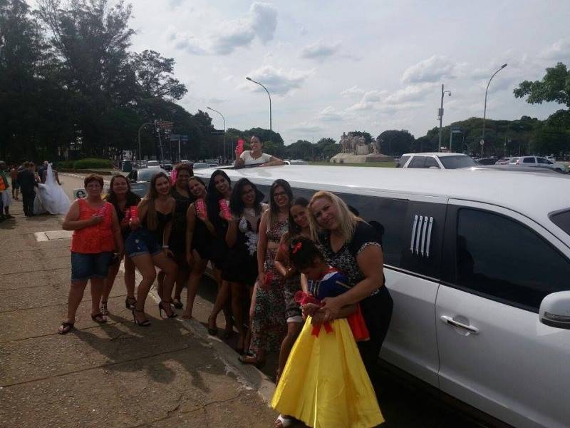 Alugar Limousine para Festa Quanto Custa na Araguaia - Aluguel Limousine Sp Festa