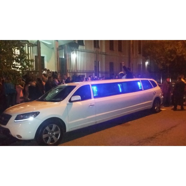 Aluguel de Limousine para Balada Onde Localizar em Cajuru - Limousine para Balada em Osasco