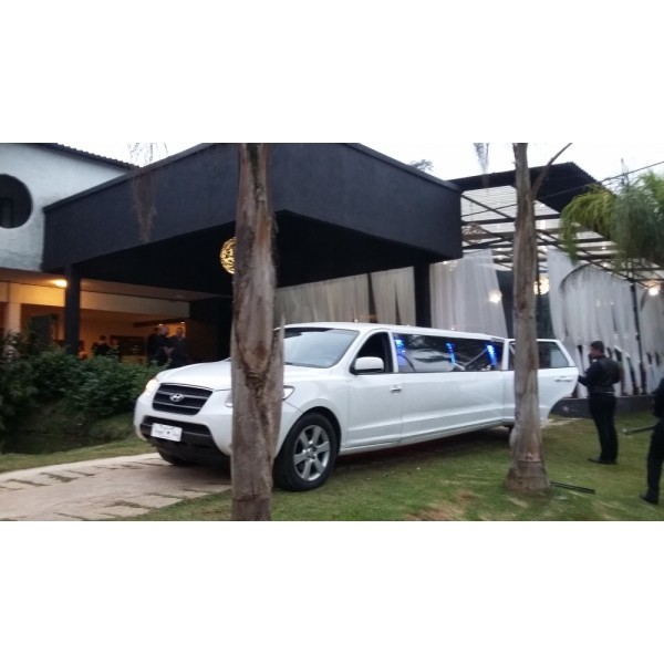 Aluguel de Limousine para Balada Valor na Cidade Tiradentes - Alugar Limousine para Balada