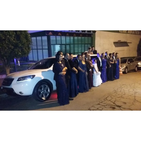 Aluguel de Limousine para Casamento Quanto Custa em Três Lagoas - Limousine para Noivos