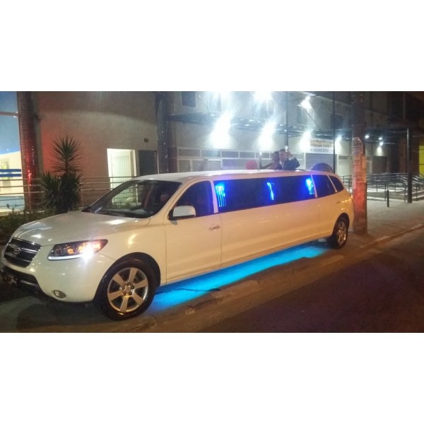 Aluguel de Limousine para Casamento Valor Acessível em Engenheiro Trindade - Limousine para Casamento em São Caetano