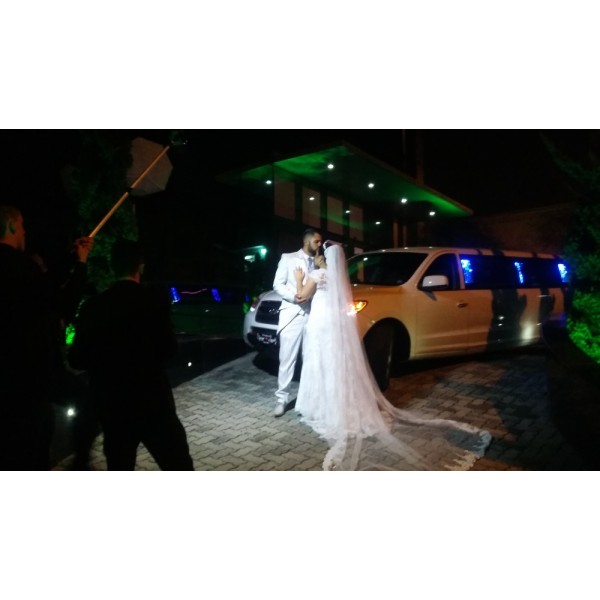 Aluguel de Limousine para Casamento Valor na Vila Alexandrina - Limousine para Noiva