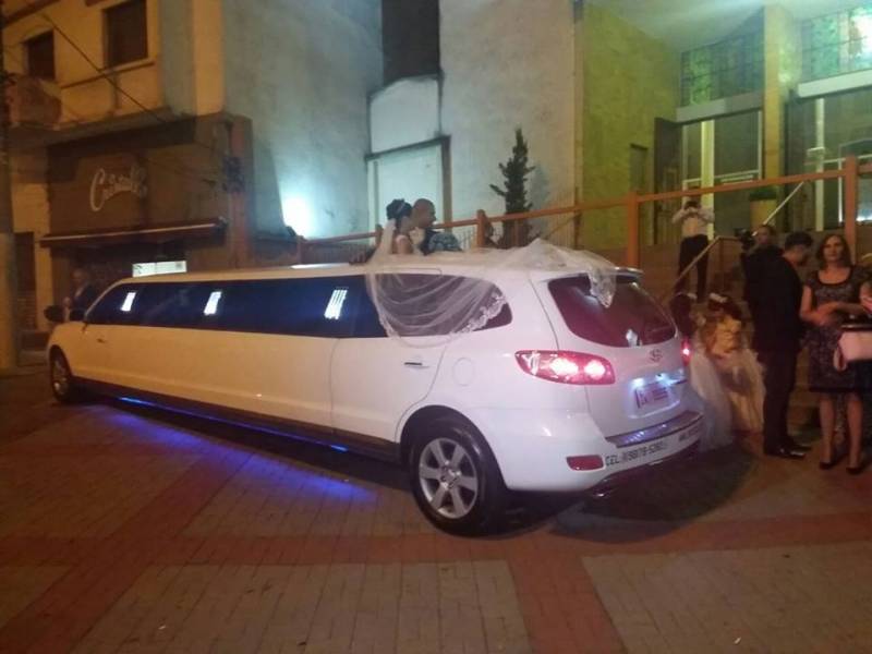 Aluguel de Limousine para Festa em SP Preço no Jardim São Carlos - Aluguel de Limousine para Festa Sp Preço