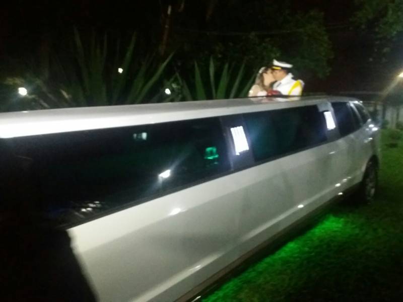 Aluguel de Limousine para Festa SP Preço Onde Encontrar no Pari - Aluguel de Limousine para Festa Sp Preço