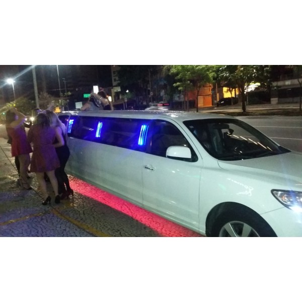 Aluguel de Limousines Onde Localizar na Vila Santa Cruz - Aluguel de Limousine em São Paulo