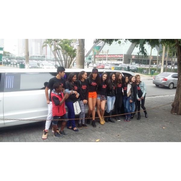 Aluguel de uma Limousine Melhor Preço na Vila Aparecida - Aluguel de Limousine Preço