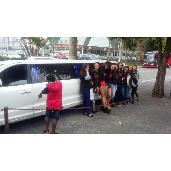 Aluguel de uma Limousine Valor no Jardim Arnaldo - Aluguel Limousine SP