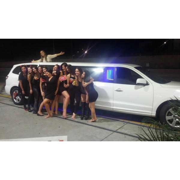 Aluguel Limousine Valor Acessível na Vila Vanda - Aluguel de Limousine no ABC