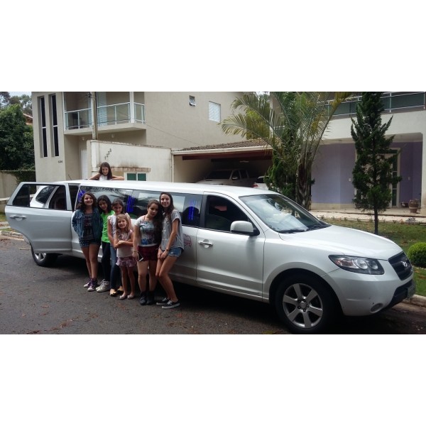 Aniversário em Limousine Menor Preço no Jardim da Casa Pintada - Aniversário em Limousine