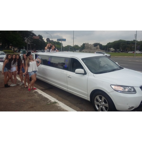 Aniversário em Limousine Preço Acessível em Ibirité - Festa de Aniversário em Limousine