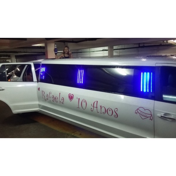 Aniversário em Limousine Valor em Estiva Gerbi - Limousine para Aniversário na Zona Leste