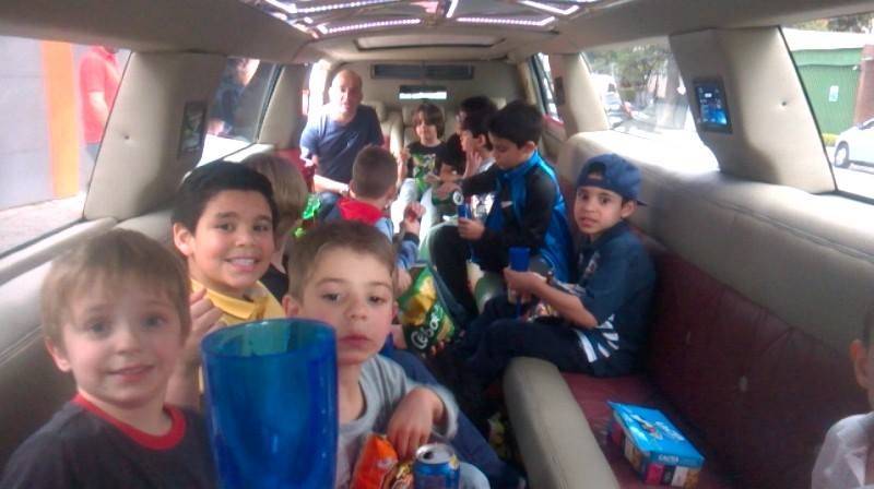 Aniversário Infantil na Limousine Preço na Santa Etelvina - Aluguel de Limousine para Festa Infantil em Sp