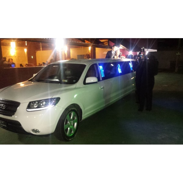 Comprar Limousine de Luxo Preço na Vila Sabiá - Comprar Limousine em Curitiba