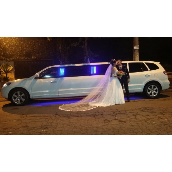 Empresa de Limousine para Festa de Casamento na Vila Barreira Grande - Limousine para Noivos