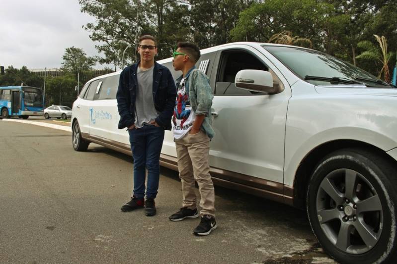 Empresa de Locação de Limousine Aniversario Bela Vista - Loja de Limousine para Casamento