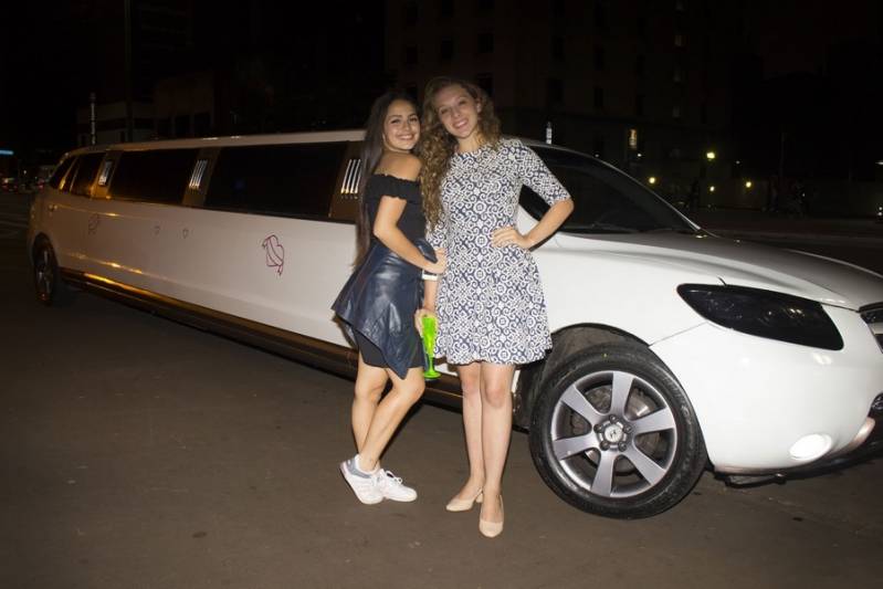 Empresa de Locação de Limousine Aniversario Centro - Fabricante de Limousine Rosa