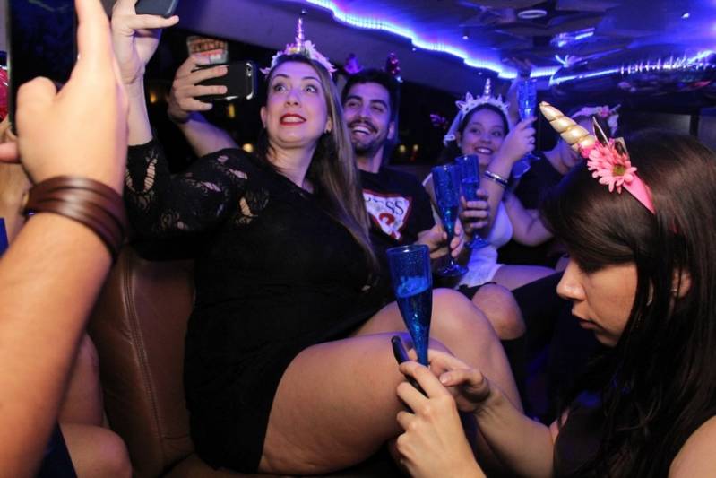 Empresa de Locação de Limousine Festa Brotas - Aluguel de Limousine para Despedida de Solteiro