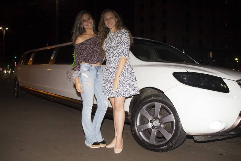 Empresa de Locação de Limousine Festa Capelinha - Fabricante de Limousine de Aniversário