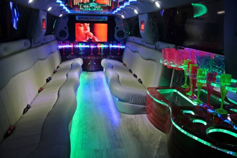 Empresa de Locação de Limousine para Casamento Itirapuã - Limousine para Bodas