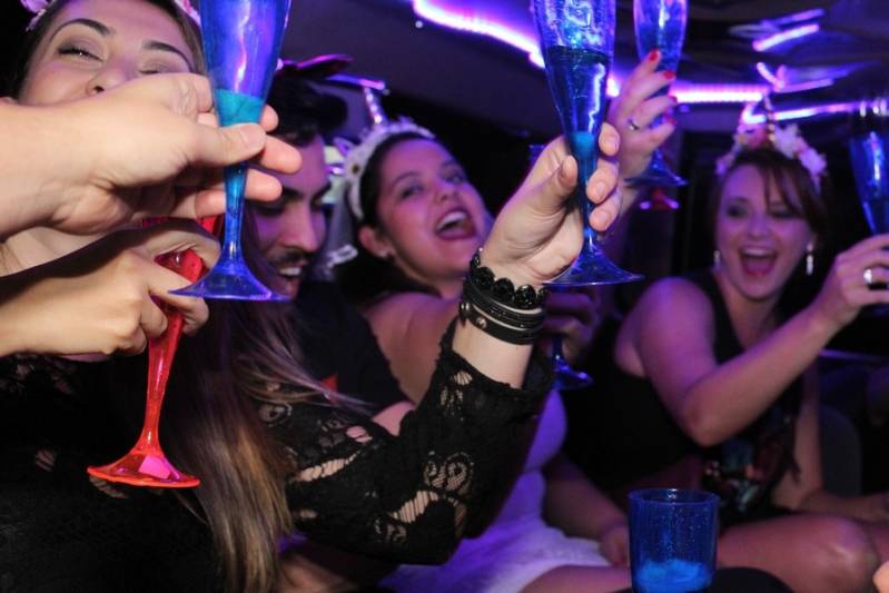 Empresa de Locação de Limousine para Debutante Botafogo - Locação de Limousine de Despedida de Solteira