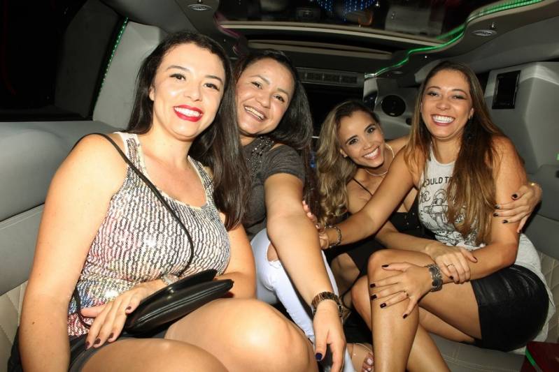 Empresa de Locação de Limousine para Debutante Itápolis - Aluguel de Limousine para Festa Casamento