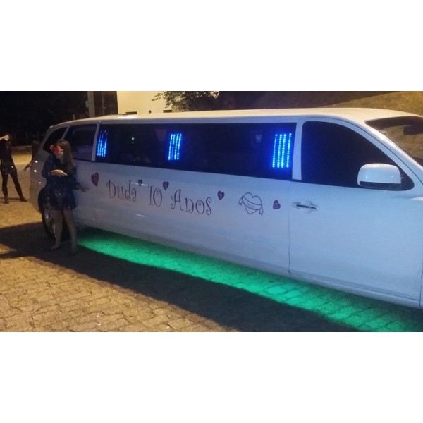 Festa de Aniversário em Limousine Melhor Preço na Vila Liviero - Limousine para Aniversário em São Bernardo