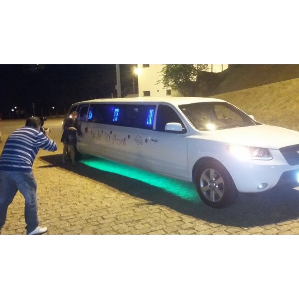 Festa de Aniversário em Limousine Onde Contratar na Vila Almeida - Limousine para Aniversário em Osasco