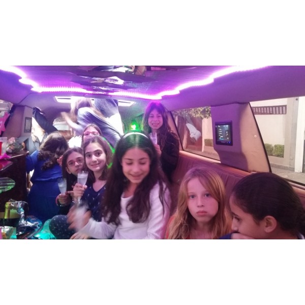 Festa de Aniversário em Limousine Onde Encontrar na Nossa Senhora do Ó - Limousine para Aniversário na Zona Oeste