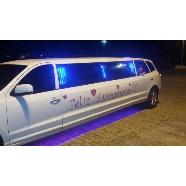 Festa de Aniversário em Limousine Preço Acessível na Vila Moinho Velho - Limousine para Aniversário em Campinas