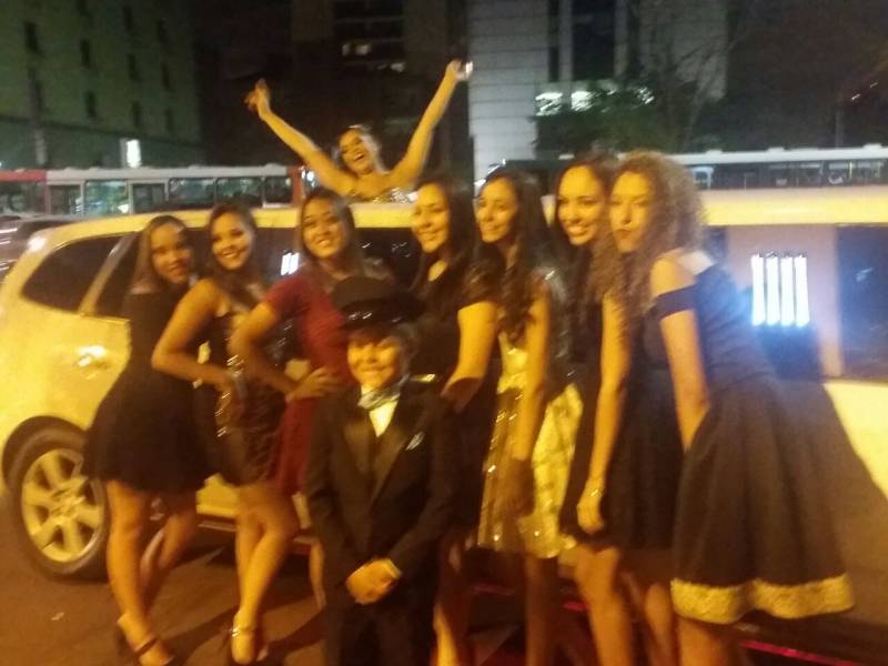 Festa na Limousine Quanto Custa na Vila Virginia - Limousine para Festa na Zona Oeste