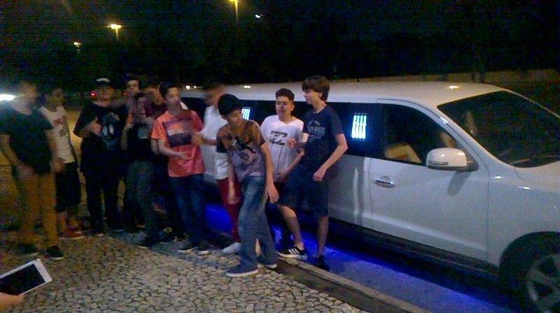 Limousine de Festa para Alugar Preço na Chácara Cruzeiro do Sul - Festa na Limousine