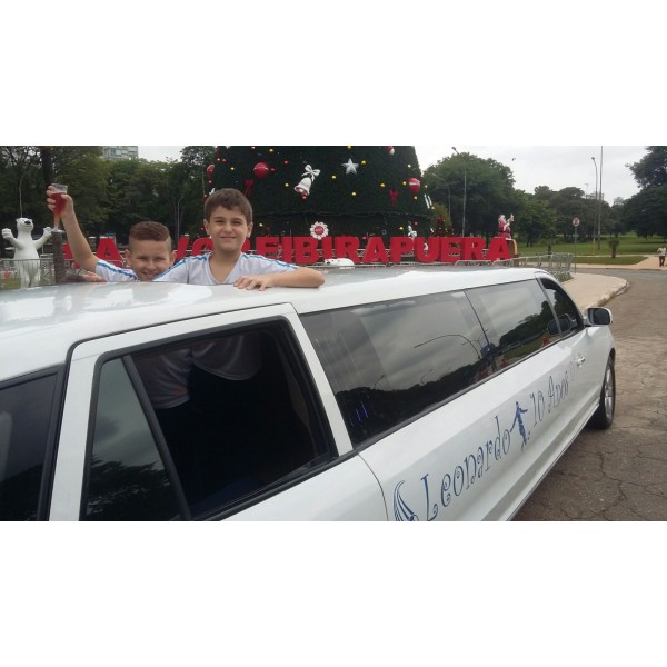 Limousine de Luxo Quanto Custa na Lapa - Comprar Limousine Preço