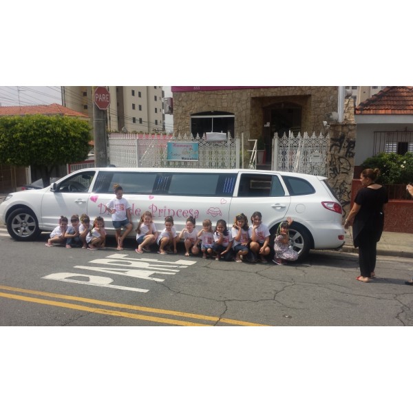Limousine de Luxo Valor Acessível em Caxingui - Comprar Limousine Branca