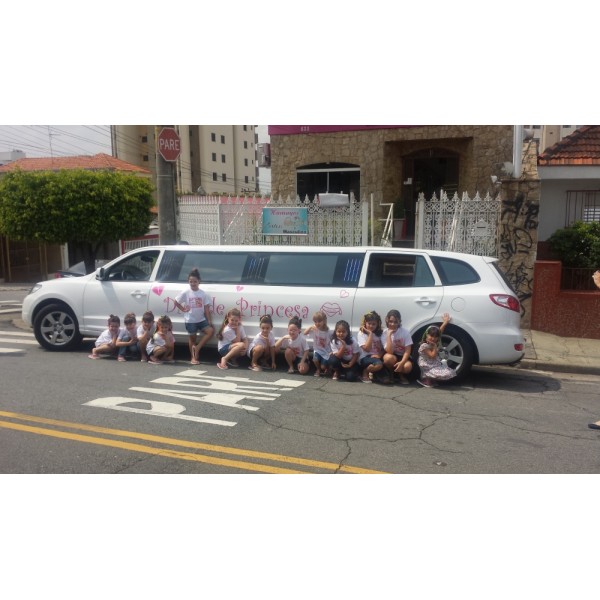 Limousine de Luxo Valor Acessível na Vila América - Comprar Limousine Branca