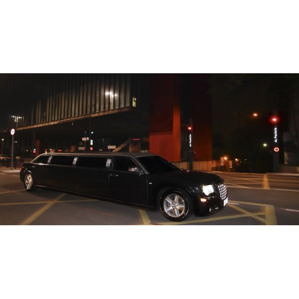 Limousine Locação na Cidade São Francisco - Locação de Limousine com Motorista
