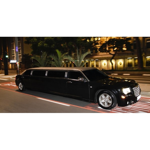 Limousine Locação Preço na Floramar - Locação de Limousine Preço