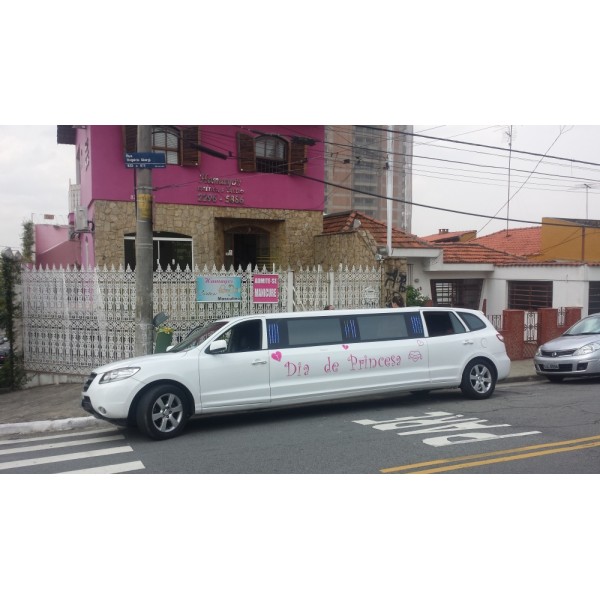 Limousine para Aniversário Infantil Valor Accessível no Jardim dos Ipês - Limousine para Aniversário