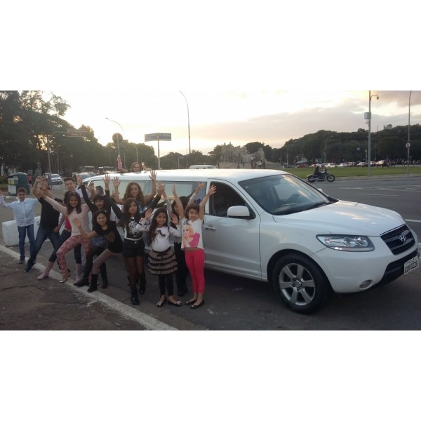 Limousine para Aniversário Valor no Jardim Bom Clima - Limousine para Aniversário em SP