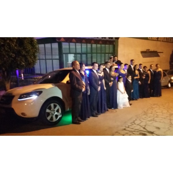 Limousine para Casamento Onde Contratar no Parque Paulistano - Empresa de Limousine para Festa de Casamento