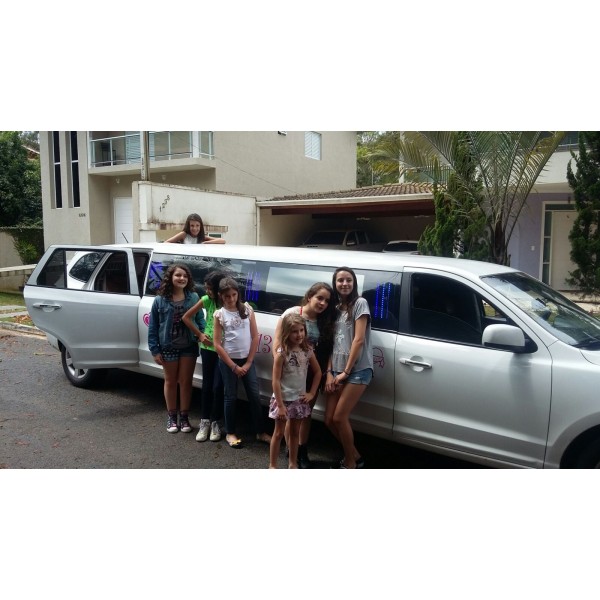 Limousine para Eventos Valor Acessível na Chácara Vovó Luisa - Limousine para Eventos em São Bernardo