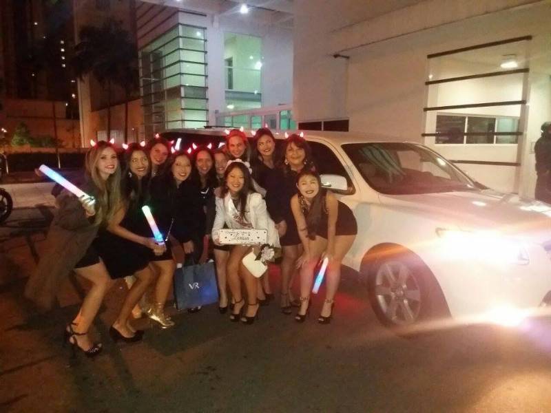 Limousine para Festa de Aniversário no Jardim Mariane - Aluguel de Limousine para Festa Sp