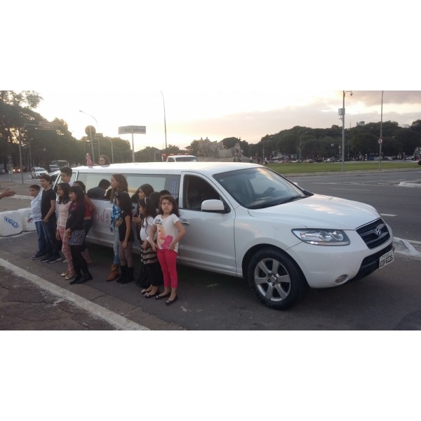 Limousine para Festas de Aniversário Melhor Preço na Vila Matias - Limousine para Aniversário em São Caetano