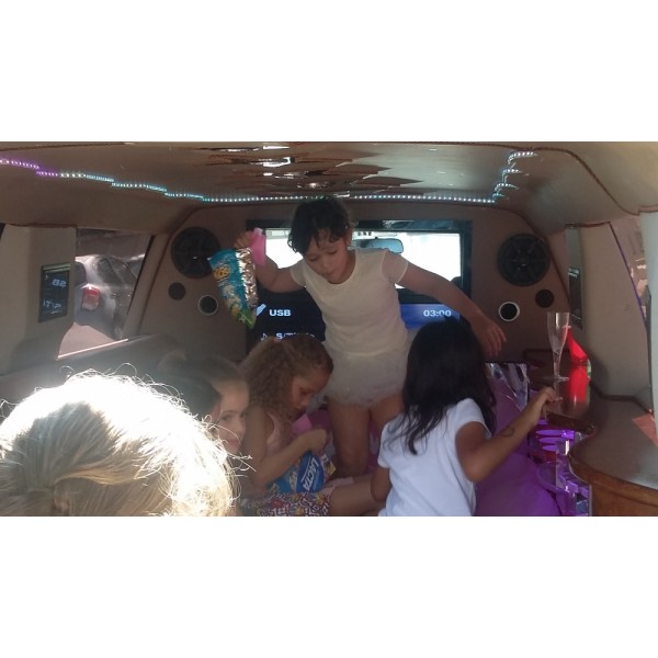 Limousine para Festas de Aniversário na Vila União - Limousine para Aniversário Infantil