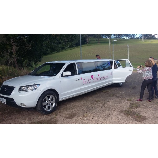 Limousine para Festas de Aniversário Onde Localizar no Jardim Alto Congonhas - Limousine para Aniversário em Guarulhos