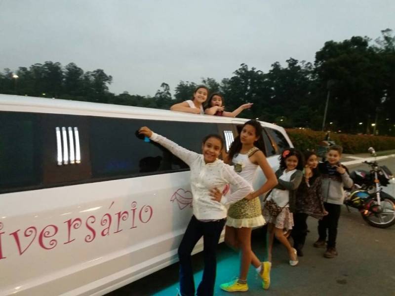 Limousine para Festas e Eventos em SP Preço na Vila Ponte Rasa - Locação de Limousine para Festa