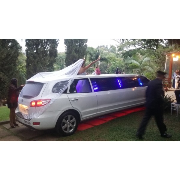 Limousine para Noiva na COHAB Guianases - Limousine para Festa de Casamento